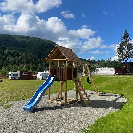 Midttun Camping Og Feriehytter Vossestrand Exterior foto